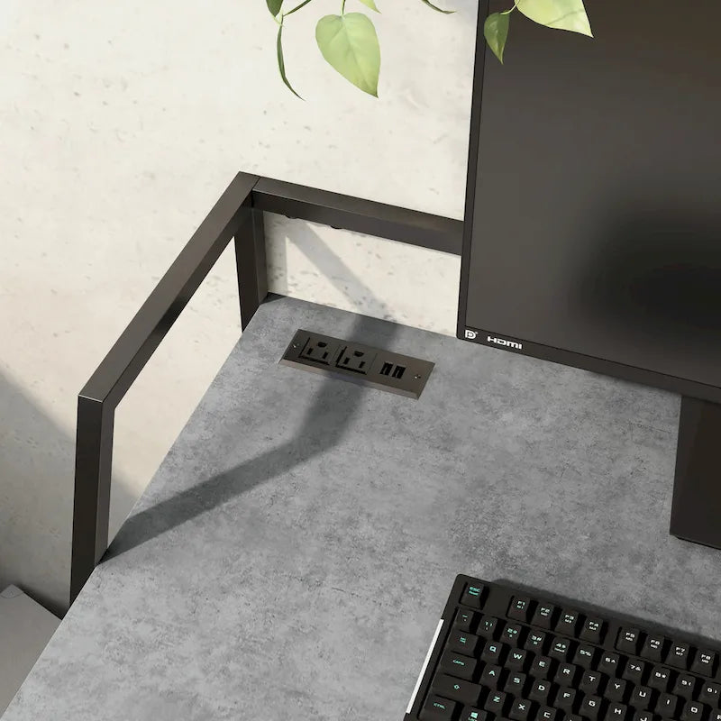 Průmyslový 49palcový ocelový počítačový stůl s USB porty