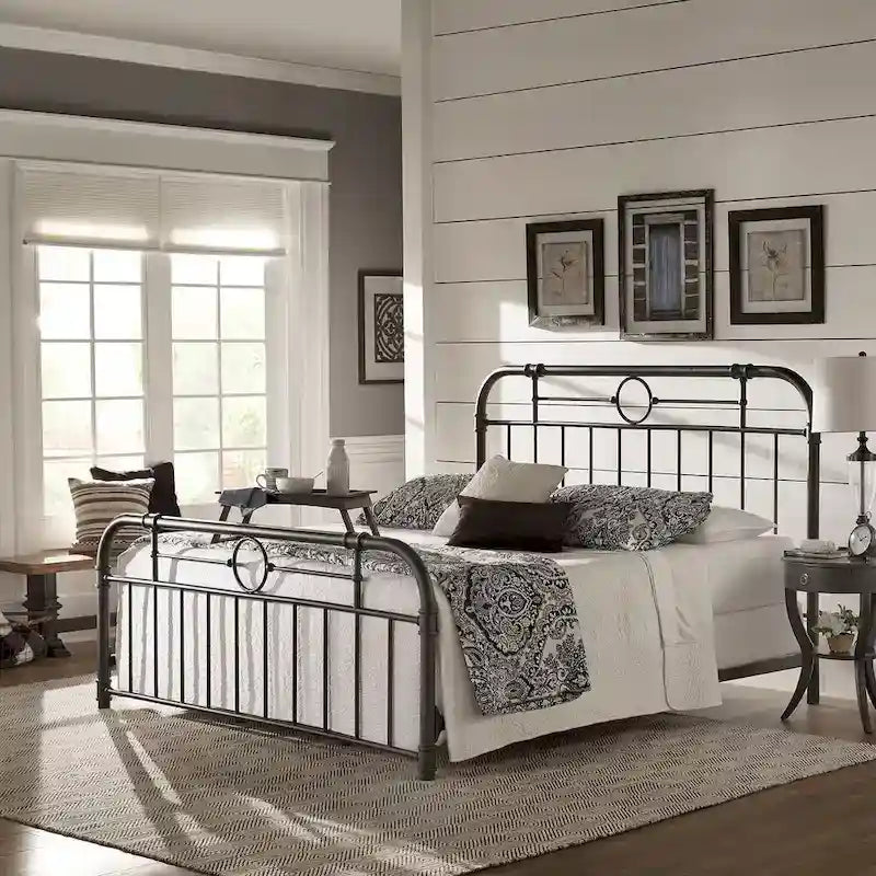 Classic Black Metal Bed with Spindle Headboard