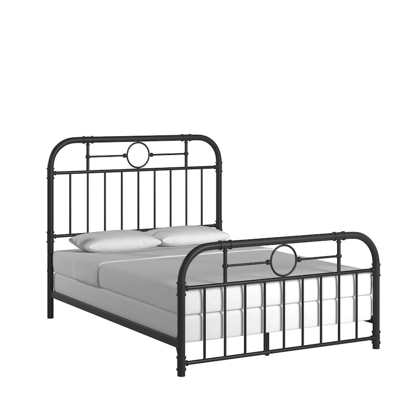 Classic Black Metal Bed with Spindle Headboard