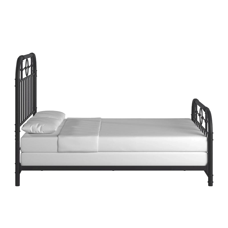 Classic Black Metal Bed with Spindle Headboard